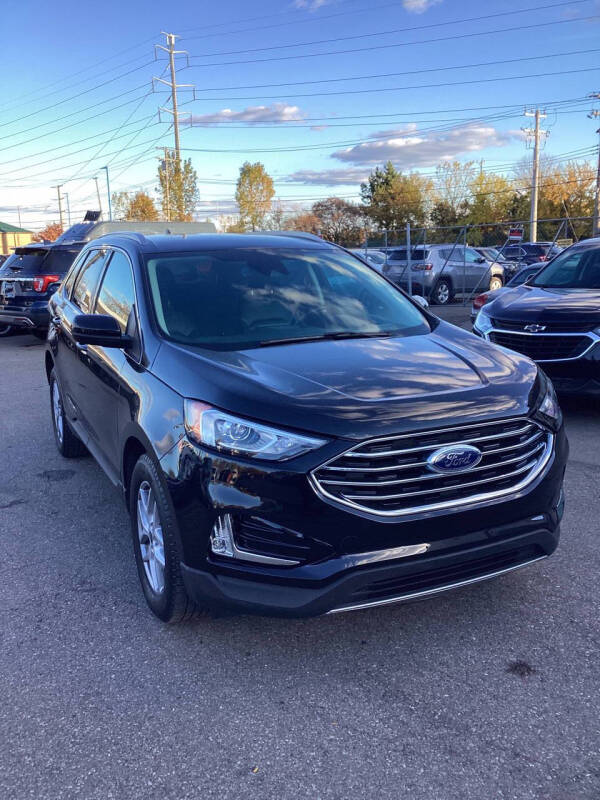 2021 Ford Edge SEL photo 4