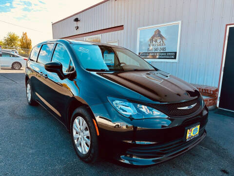 2020 Chrysler Voyager for sale at Inca Auto Sales in Pasco WA