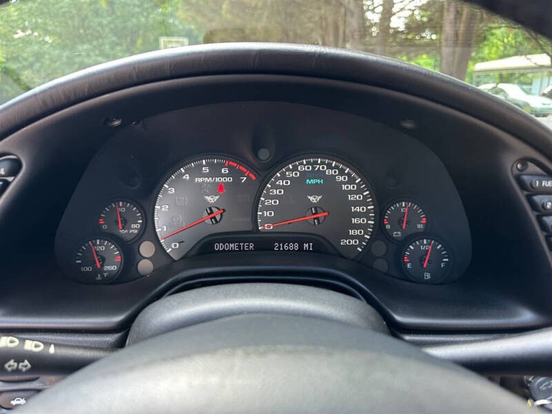 2004 Chevrolet Corvette