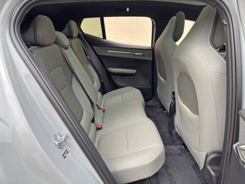 2025 Volvo EX30 Twin Plus