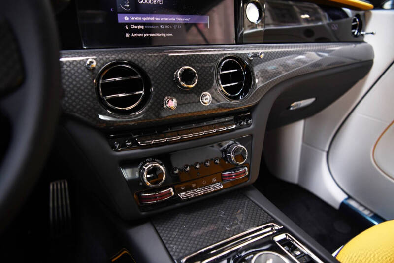 2025 Rolls-Royce Black Badge Spectre