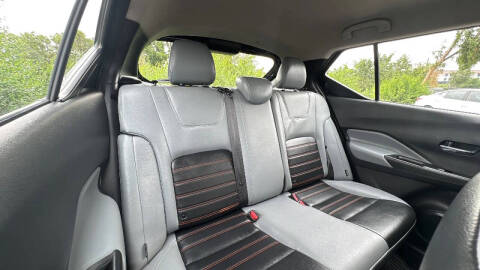 2022 Nissan Kicks SR