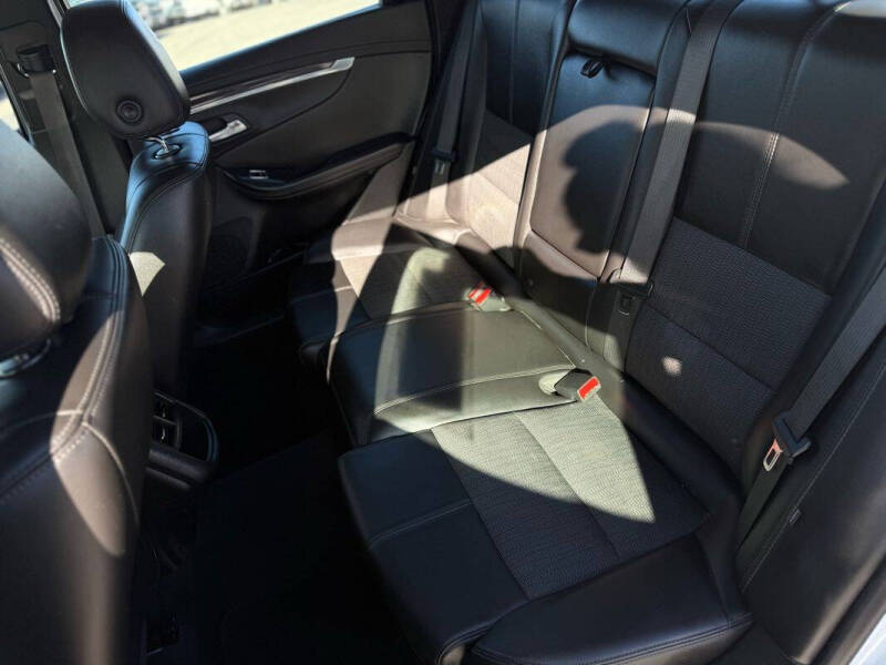 2017 Chevrolet Impala LT