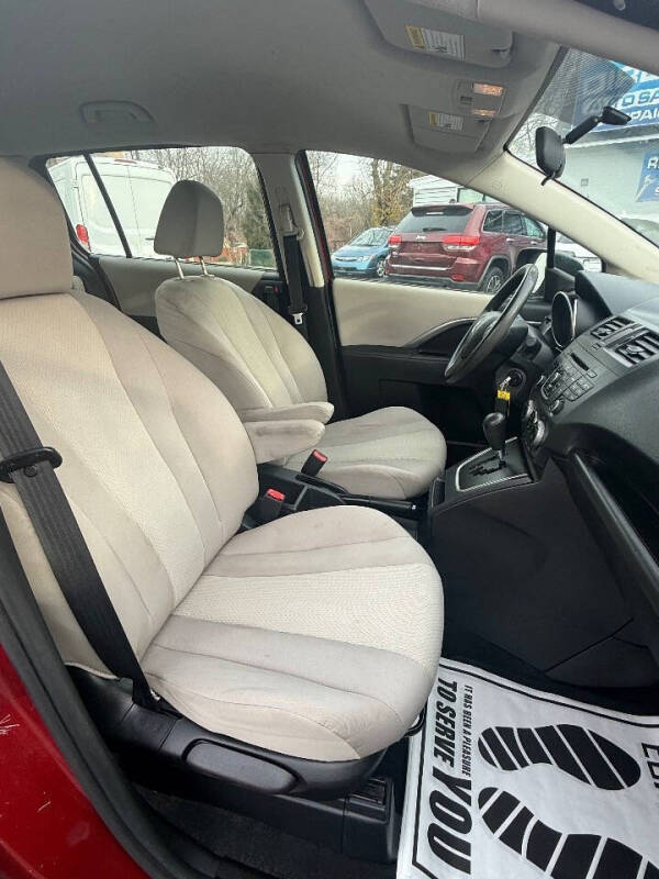 2013 Mazda MAZDA5 Sport