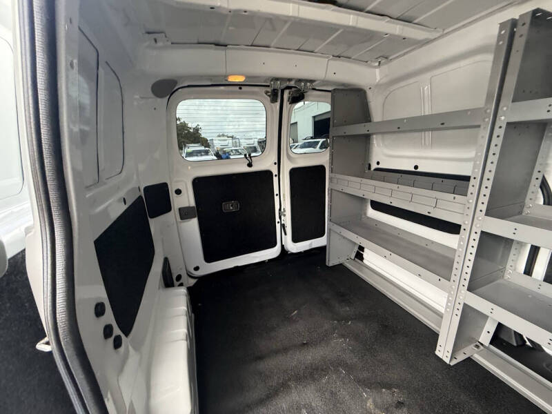 2015 Nissan NV200 S