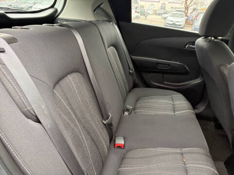 2016 Chevrolet Sonic LT Auto