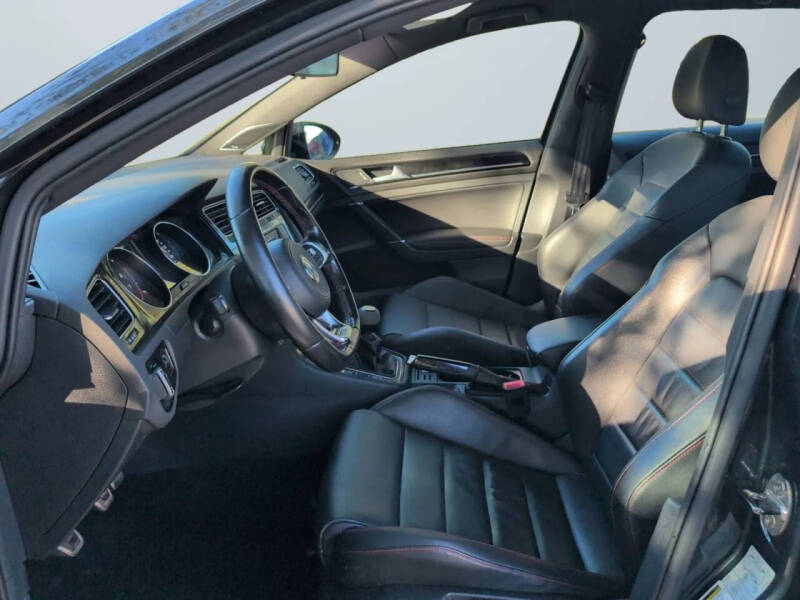 2017 Volkswagen Golf GTI