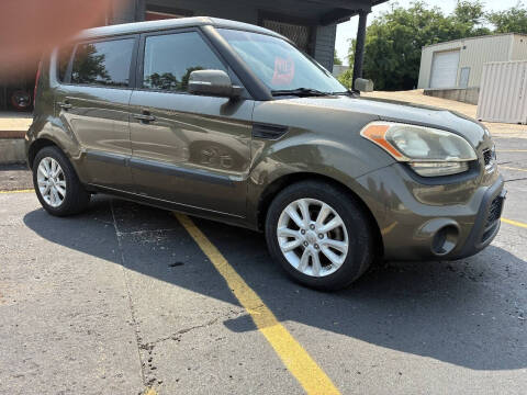 2013 Kia Soul +