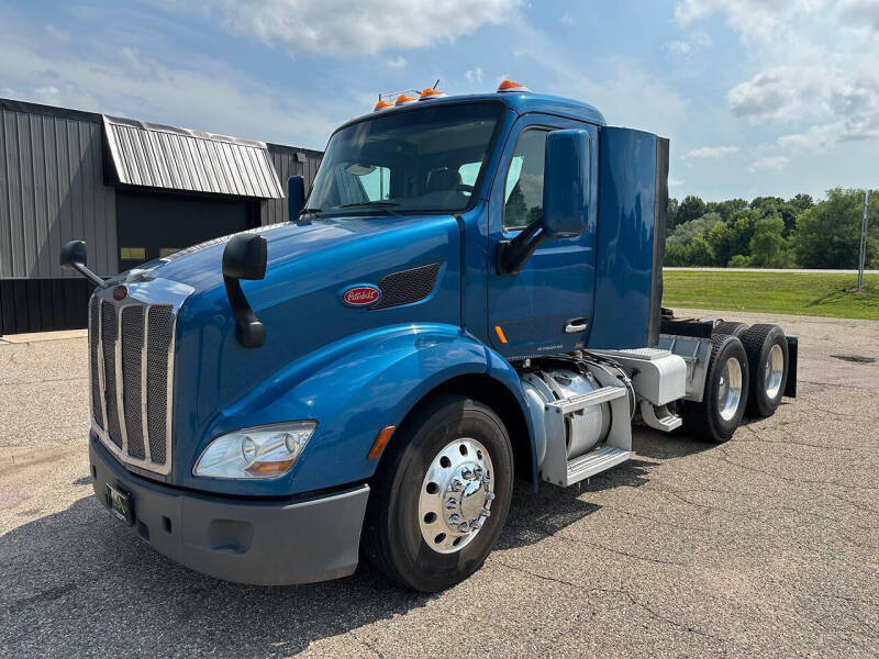 2017 Peterbilt 579