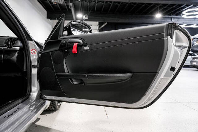 2012 Porsche Cayman R