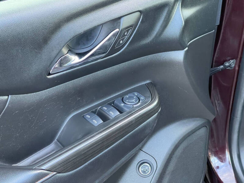 2017 GMC Acadia SLE-2