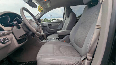 2017 Chevrolet Traverse LS
