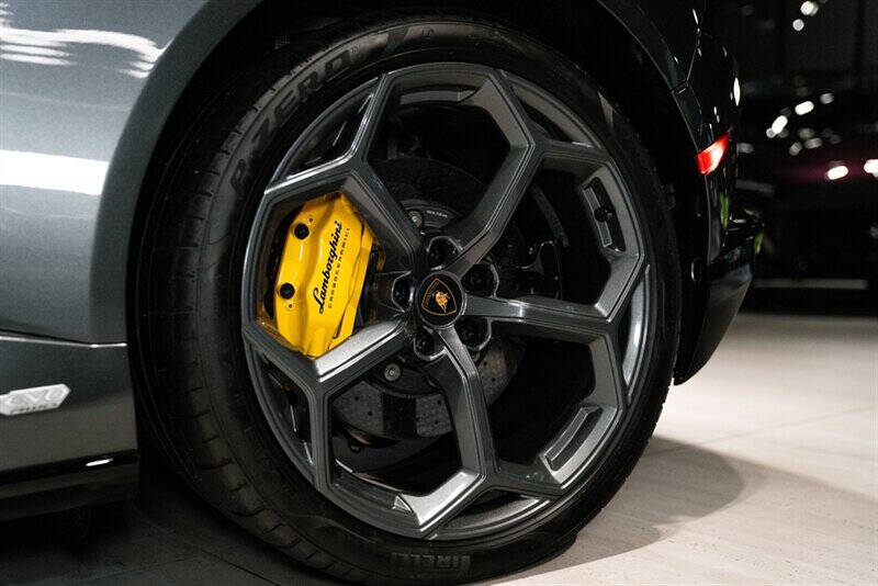 2023 Lamborghini Huracan EVO Spyder