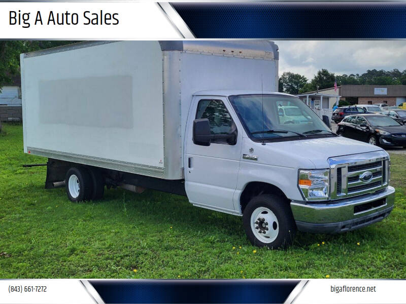 2021 Ford E-Series Cutaway Base's photo