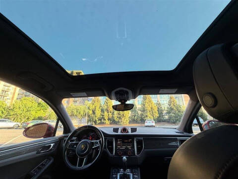 2016 Porsche Macan S