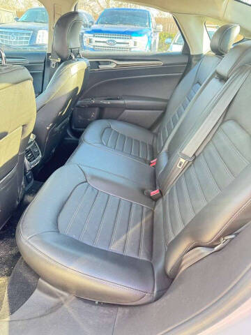 2014 Ford Fusion Hybrid SE