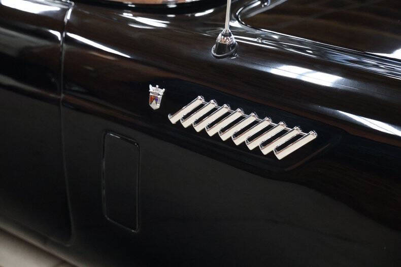 1956 Ford Thunderbird