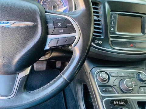 2016 Chrysler 200 Limited