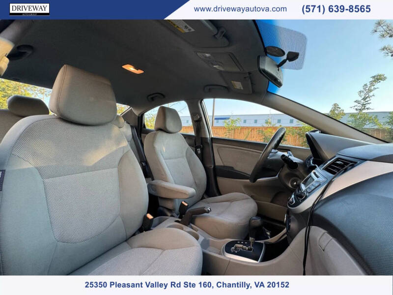 2013 Hyundai Accent GLS