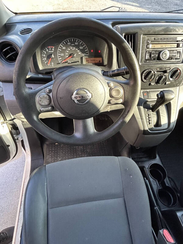 2017 Nissan NV200 S