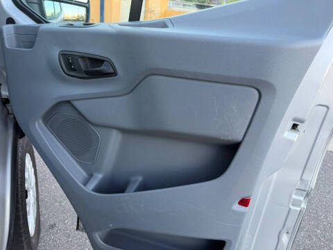 2017 Ford Transit