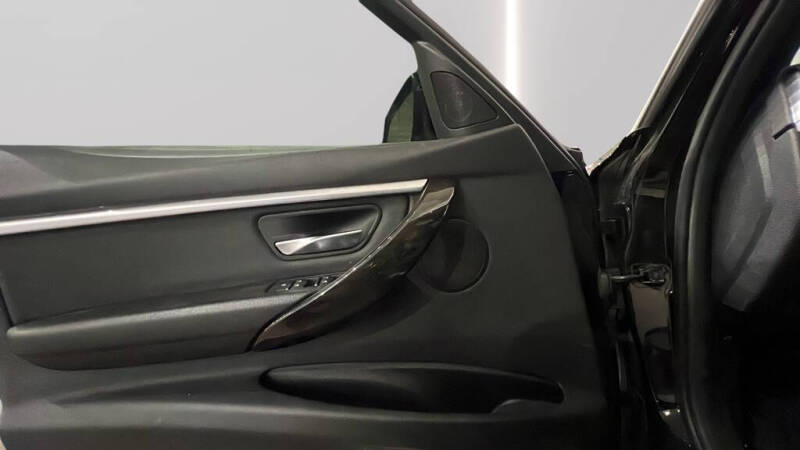 2018 BMW 3 Series 330i xDrive