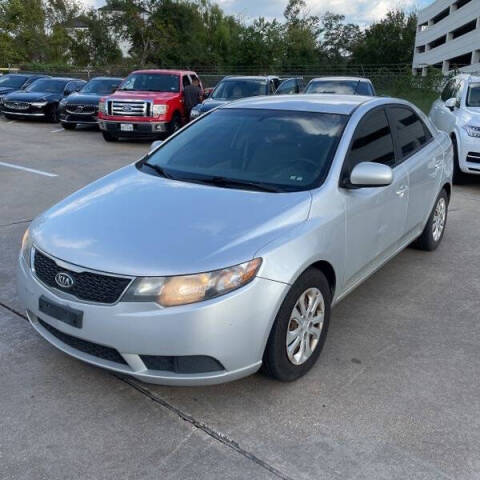 2011 Kia Forte for sale at Green Light Auto in Bridgeton, NJ