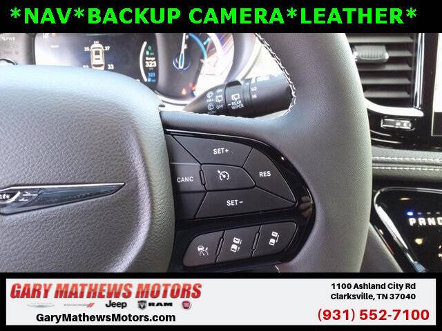 2024 Chrysler Pacifica Plug-In Hybrid Select