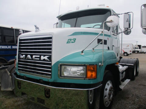1999 Mack CH613