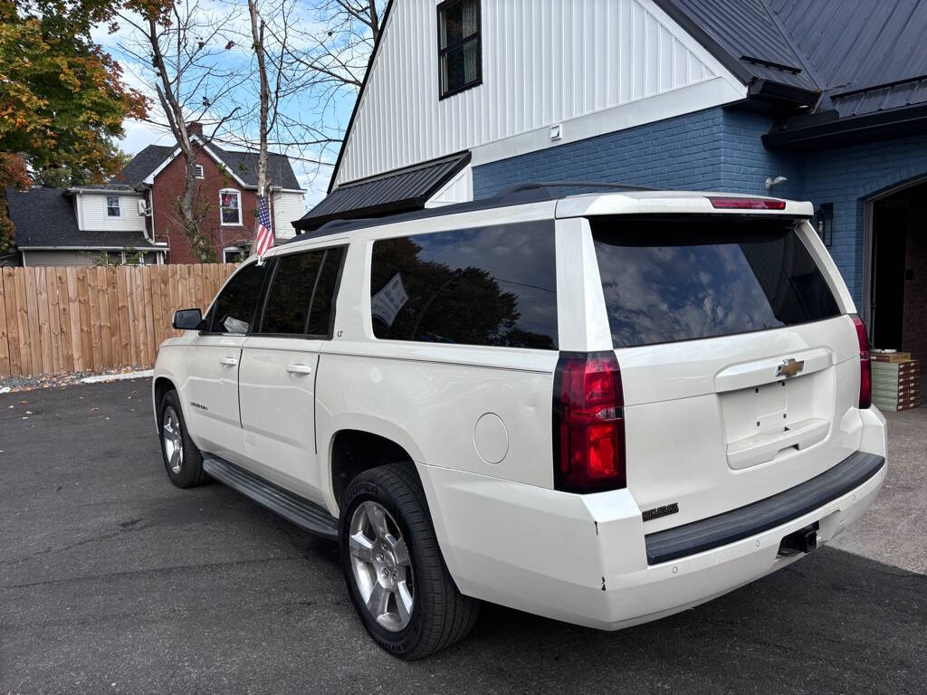 2015 Chevrolet Suburban for sale at Michael Johnson @ Allens Auto Sales Hopkinsville in Hopkinsville, KY