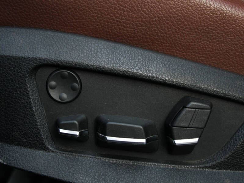 2011 BMW 5 Series 550i xDrive