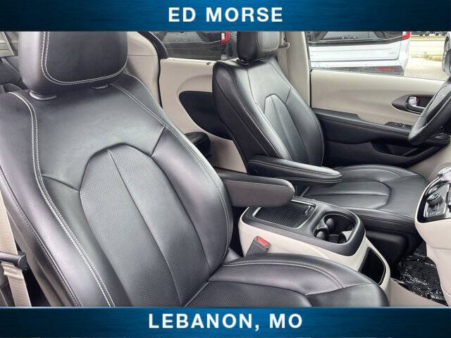 2023 Chrysler Pacifica Touring L