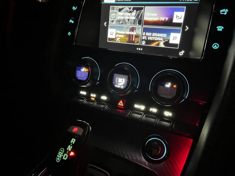 2016 Jaguar F-TYPE R