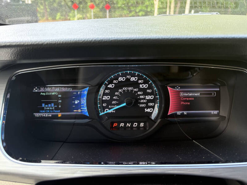 2016 Ford Taurus SEL
