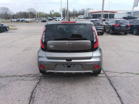 2019 Kia Soul +