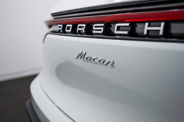 2026 Porsche Macan