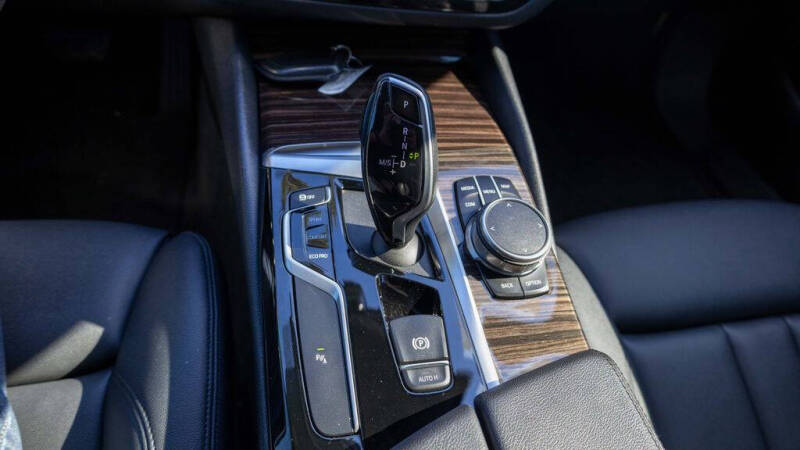 2020 BMW 5 Series 530i