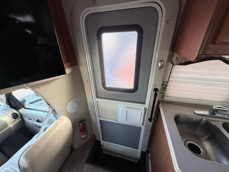 2006 Ford E-Series E-450 SD