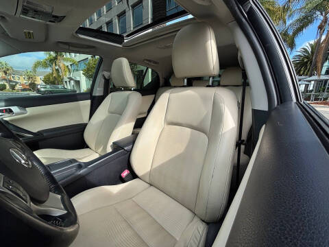 2011 Lexus CT 200h Premium