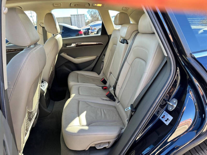 2011 Audi Q5 3.2 quattro Premium Plus