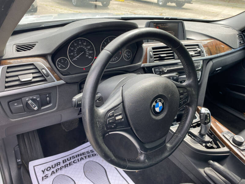 2016 BMW 3 Series 320i