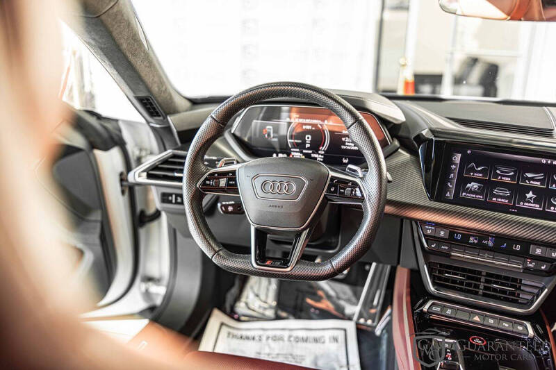 2022 Audi RS e-tron GT quattro