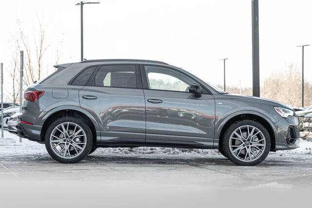 2025 Audi Q3 quattro S line Prem Plus 45 TFSI