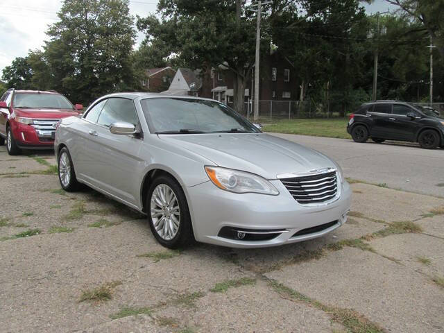 2011 Chrysler 200 Limited