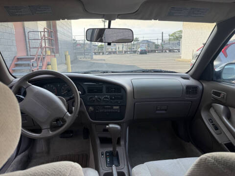 1996 Toyota Camry LE