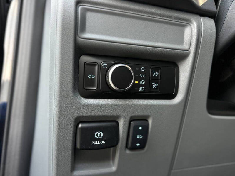 2025 Ford F-150 Lightning XLT