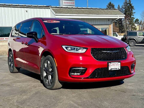 2026 Chrysler Pacifica Select