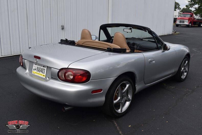 2002 Mazda MX-5 Miata