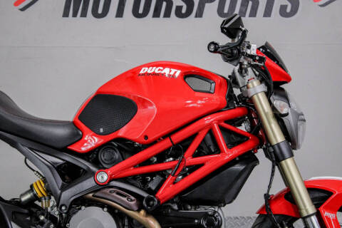 2013 Ducati Monster 1100 EVO