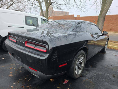 2016 Dodge Challenger SXT